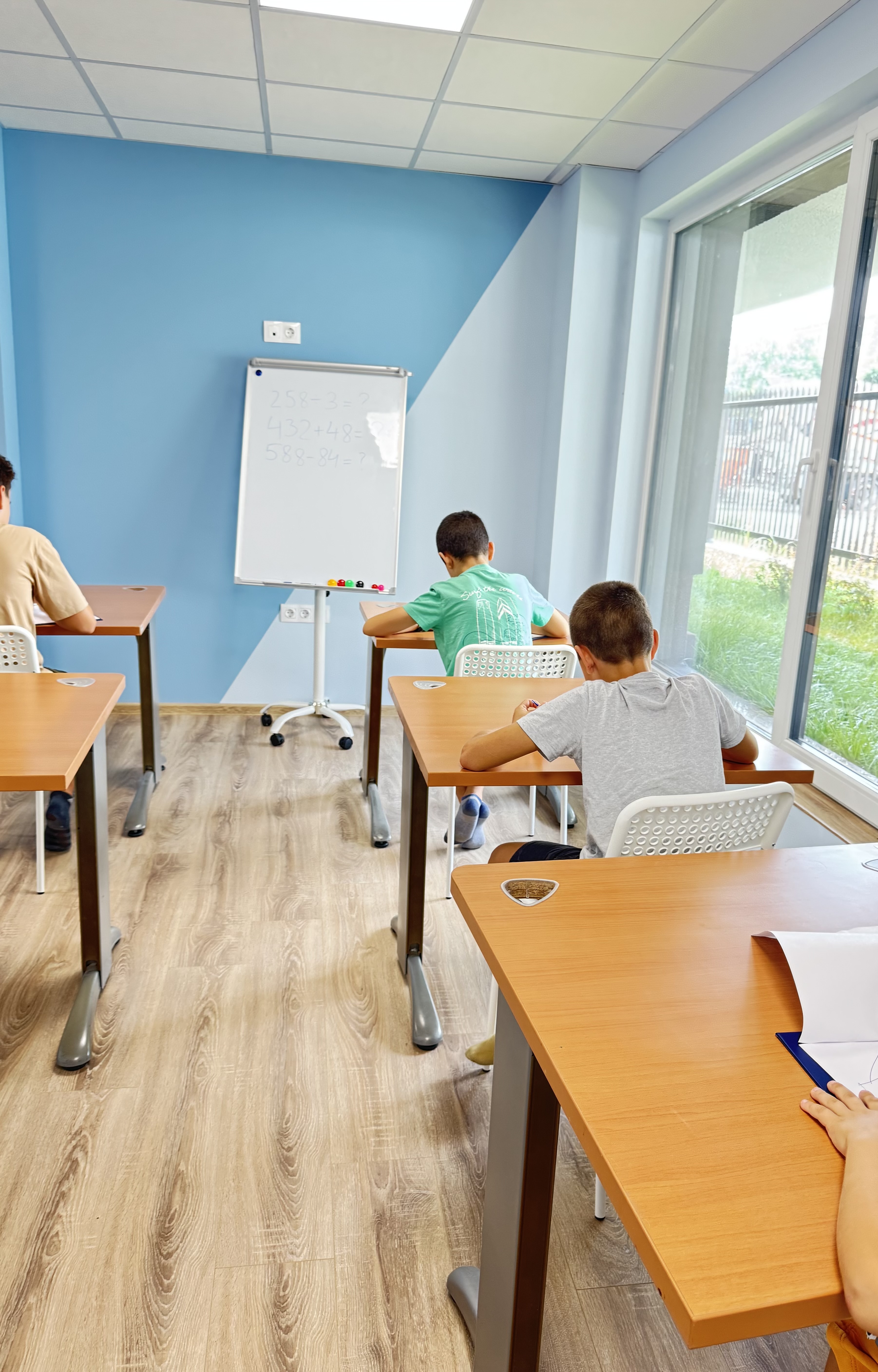 Снимка от галерията на Емика